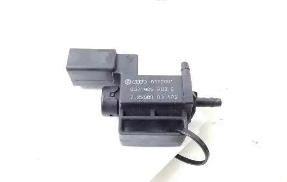 Volkswagen Polo V 6R Turbo solenoid valve 037906283C