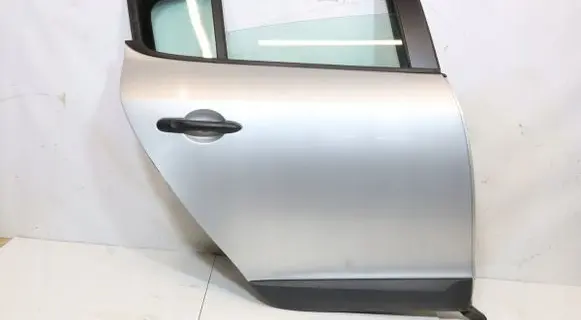 Rear door