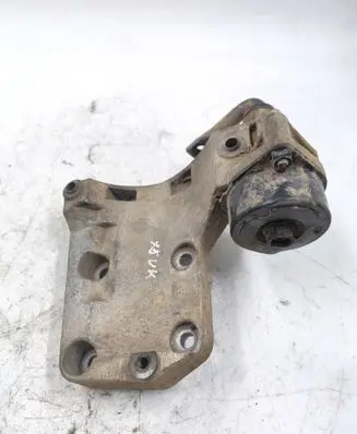 BMW X5 E53 A/C compressor mount bracket 7786194