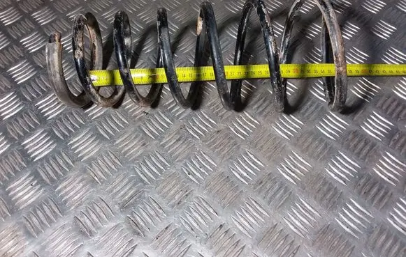 Ford Mondeo MK II Rear coil spring