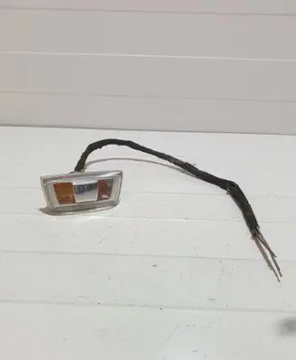 Opel Insignia A Front fender indicator light 13252455 13252456
