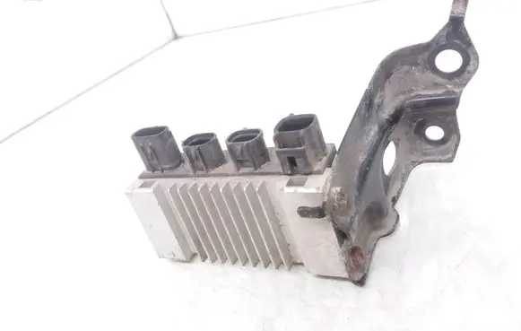 Toyota Avensis T270 Glow plug pre-heat relay 2855130010 1327000010