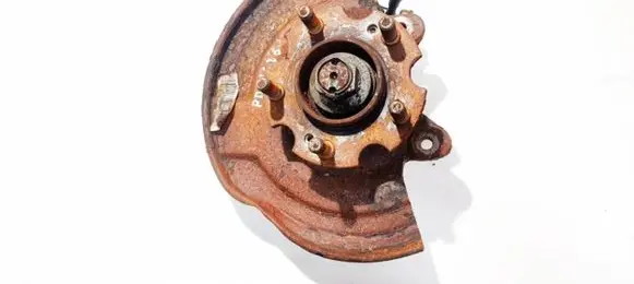 Front wheel hub
