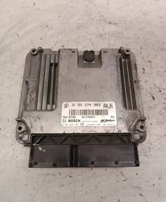 Opel Insignia A Engine control unit/module 55574903 55573560 0281016704