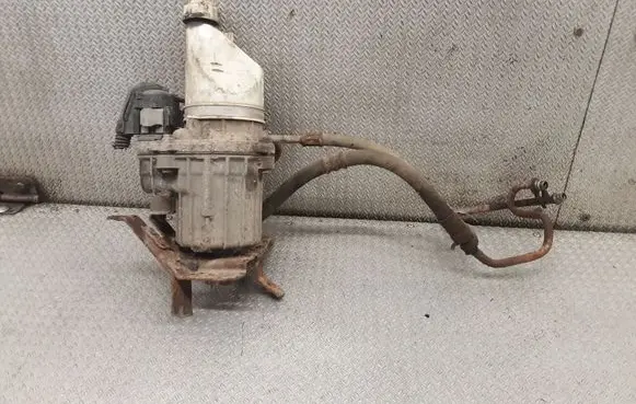Opel Astra H Power steering pump 7625955127 13192897