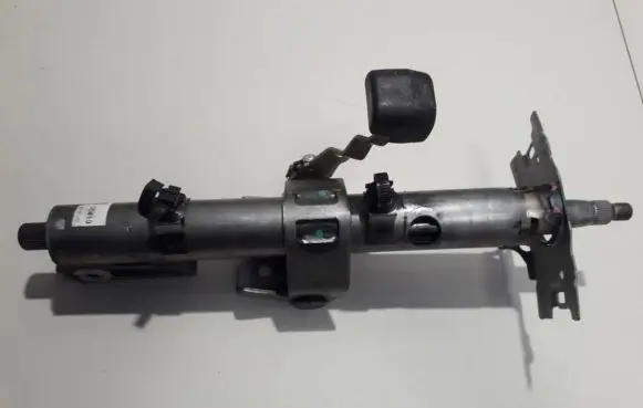 Toyota Yaris Verso Steering wheel axle 