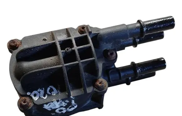 Audi A2 Fuel pressure regulator 8Z0201867A