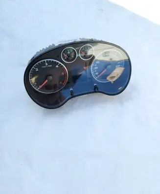 Audi A3 S3 8P Speedometer (instrument cluster) 8R0920930R