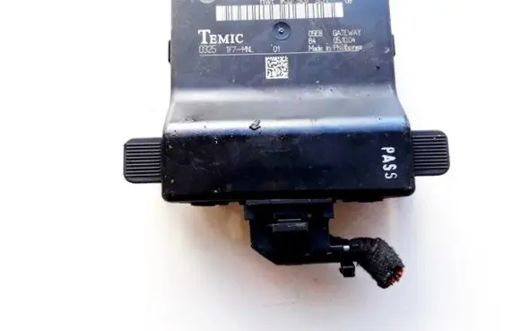 Audi A3 S3 8P Door control unit/module 1k0907530d 1k0907951