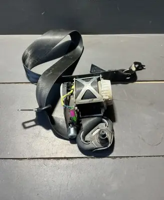 Skoda Roomster (5J) Front seatbelt 5j0857702b