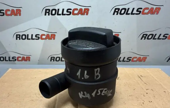 Volkswagen Golf IV Oil fill pipe 