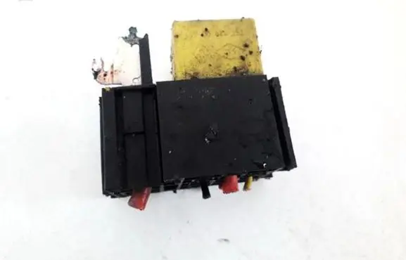 Renault Clio II Other relay 7700844253