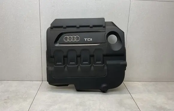 Audi Q3 8U Engine cover (trim) 04L103925R