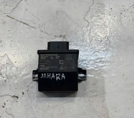 Jeep Wrangler Light module LCM 68295920AB 147000044201