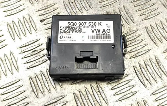 Volkswagen Golf VII Gateway control module 535091R82 5Q0907530D 5Q0907530K