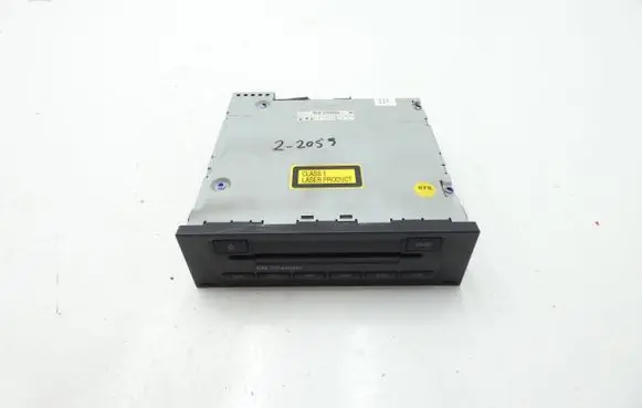 Audi A3 S3 8P CD/DVD changer 8E0035111D CXCA1492GC