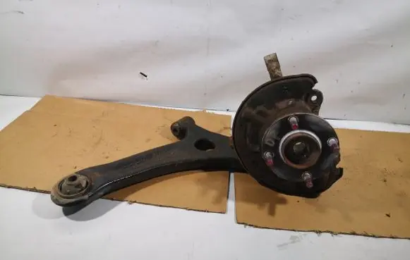 Mitsubishi Colt Front wheel hub spindle knuckle