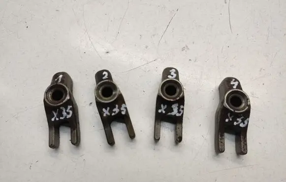 Hyundai ix35 Fuel Injector clamp holder