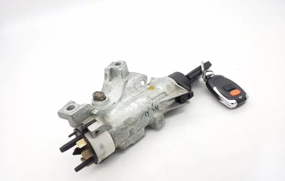 Audi A4 S4 B5 8D Ignition lock 4D0905851E