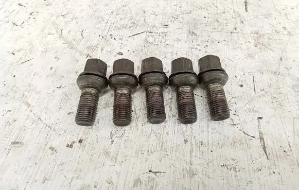 Audi A8 S8 D4 4H Nuts/bolts 
