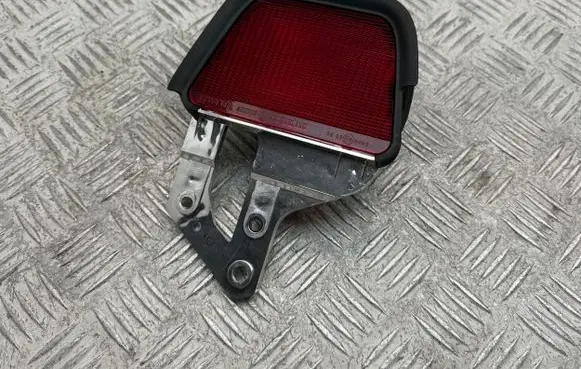 Toyota Avensis T250 Third/center stoplight 8157005081