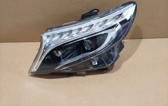 Mercedes-Benz Vito Viano W447 Headlight/headlamp A4479061401