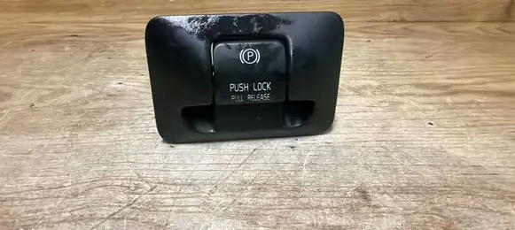 Volvo XC60 Hand parking brake switch 31334637