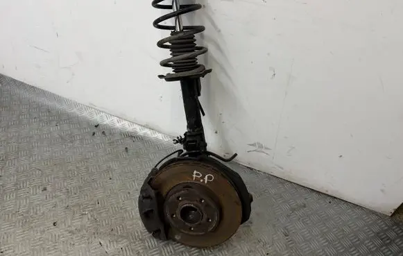 Mercedes-Benz B W245 Front wheel hub spindle knuckle 