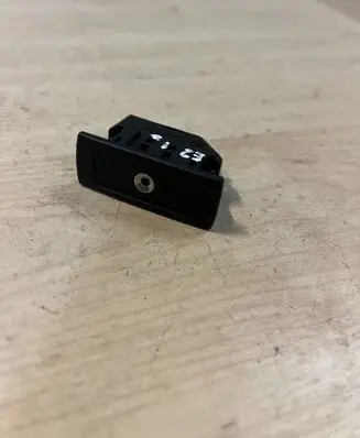 Mercedes-Benz E W212 AUX in-socket connector A2188200087
