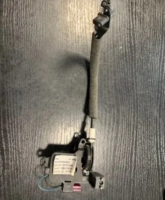BMW 3 E90 E91 Curtain motor 8972002399 897200239902