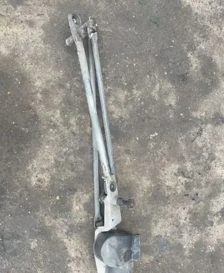 Ford Focus Front wiper linkage and motor