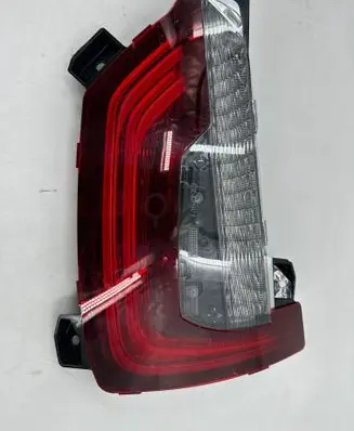 Tailgate rear/tail lights