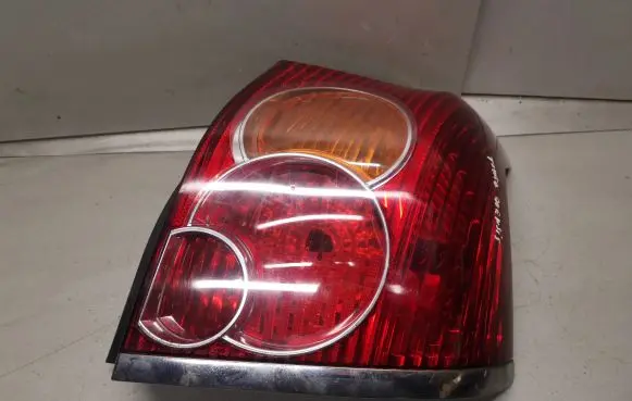 Toyota Avensis T250 Rear/tail lights
