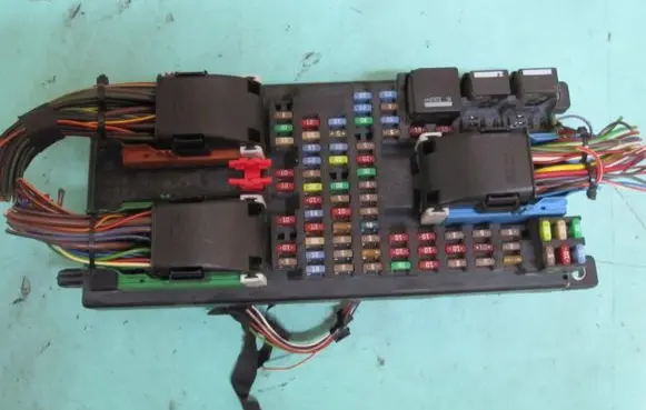 Fuse box set
