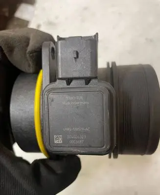Jaguar XF Mass air flow meter 4R8Q12B579AC 004026323