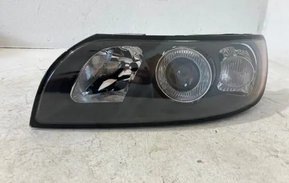 Volvo V50 Headlight/headlamp 30678322 30678912 20B032