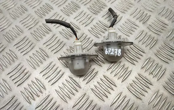 Honda FR-V Number plate light