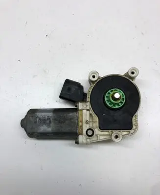 BMW 5 E60 E61 Rear door window regulator motor 6922320