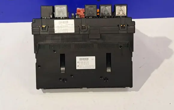 Mercedes-Benz S W221 Fuse module A2215451362 A2215455732