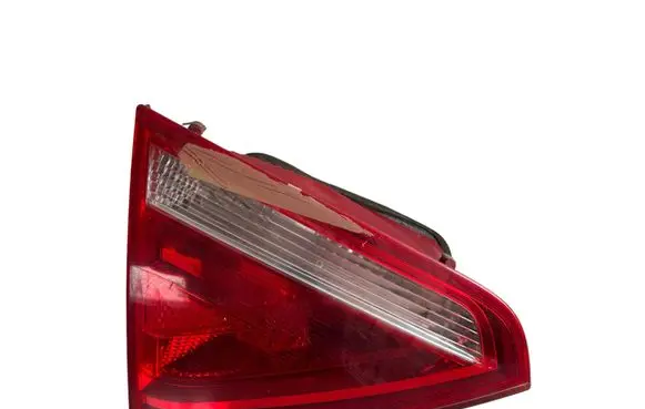 Audi A5 8T 8F Tailgate rear/tail lights 8T0945093 43607
