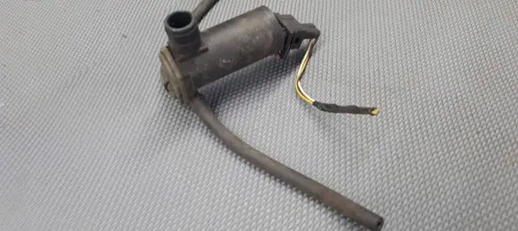 Ford Focus Windscreen/windshield washer pump