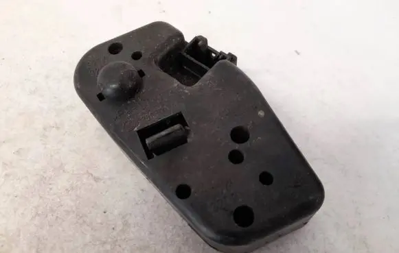 BMW 3 E46 Tail light bulb cover holder 230570r