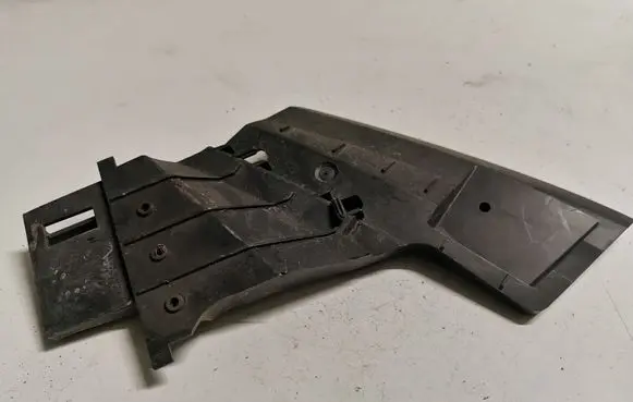Volvo S60 Front bumper mounting bracket 31323429