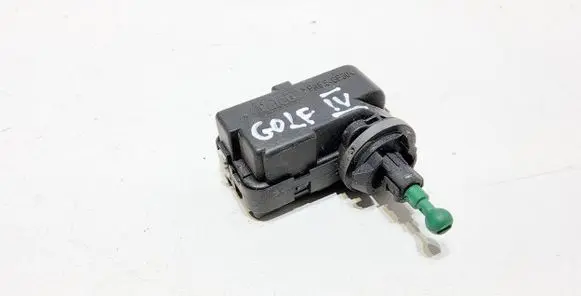 Volkswagen Golf IV Headlight level adjustment motor 1J0941295F 137001852