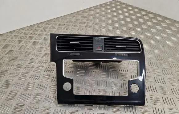Dash center air vent grill