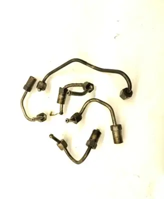 Fuel injector supply line/pipe