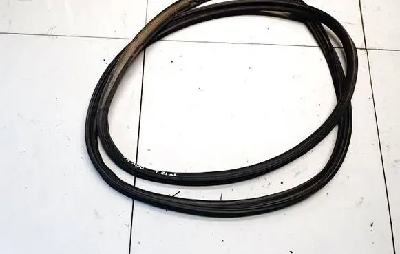 Mazda CX-7 Trunk rubber seal (body) 