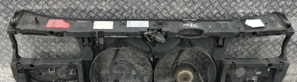 Peugeot 405 Radiator support slam panel