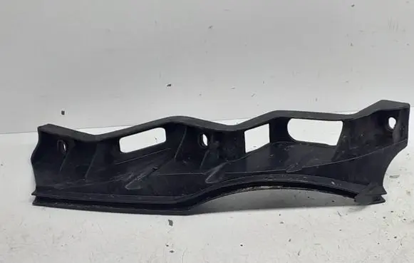 Volkswagen PASSAT B6 Front bumper mounting bracket 3C0807890