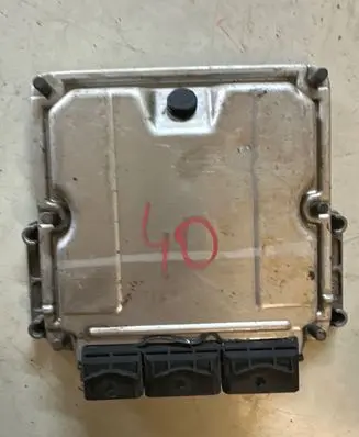 Renault Trafic II (X83) Engine control unit/module 8200051608 0281010032